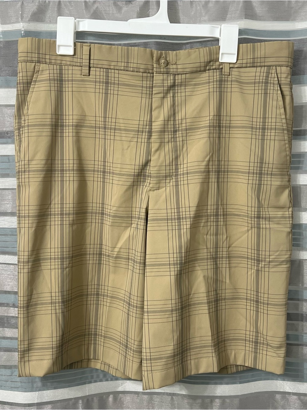 Slazenger Tan Plaid Design Flat-Front Performance Golf Shorts
